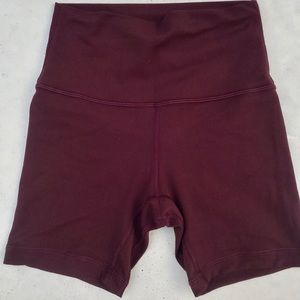 NWOT lululemon align 6” short